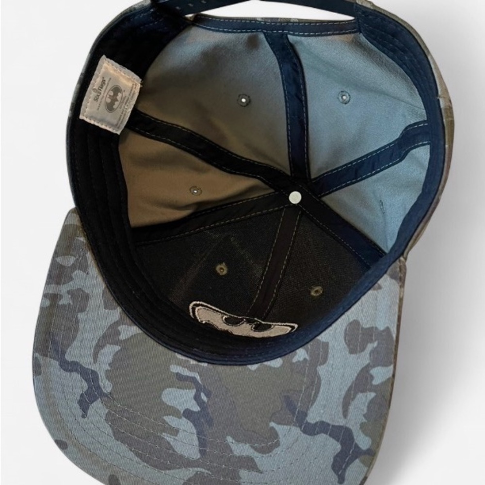 Batman camo snapback hat - Picture 3 of 4